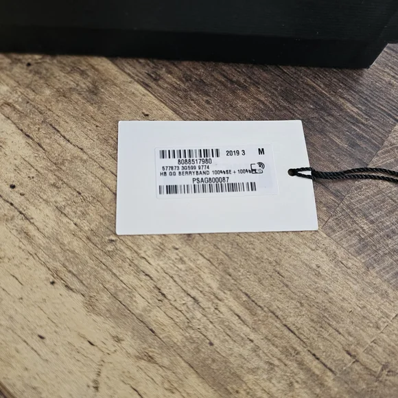 Rare Print! Gucci Strawberry Print Silk Headband - Picture 4 of 6